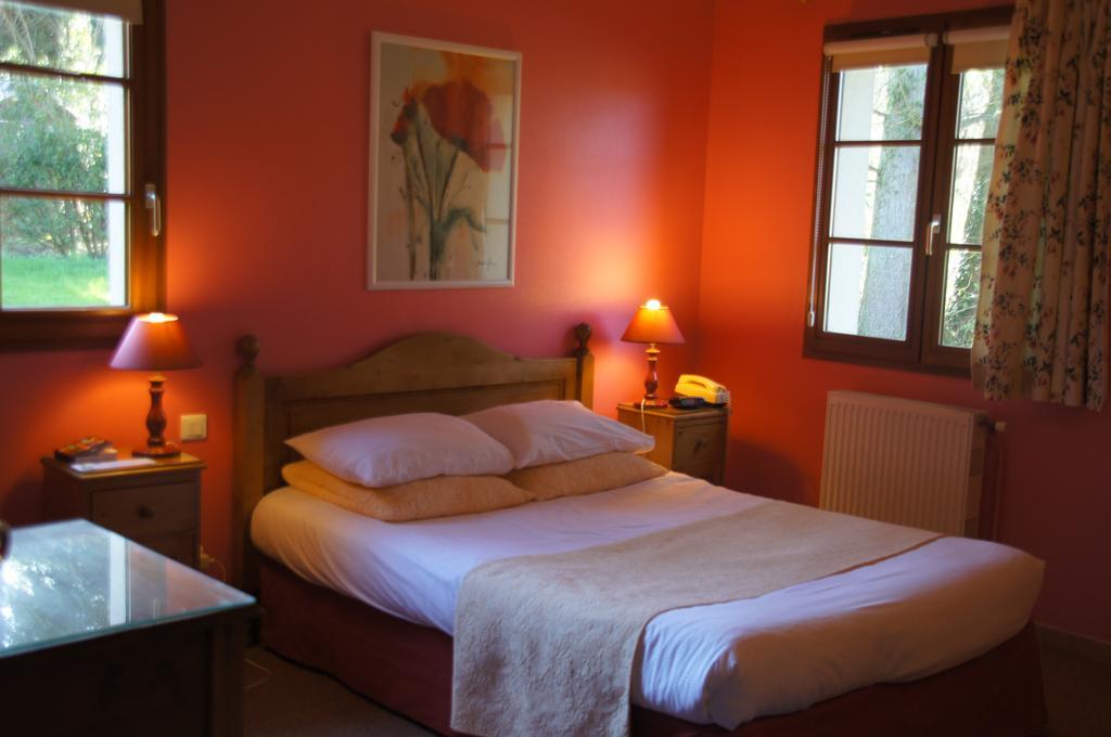 Hotel Du Moulin Aux Draps Desvres Room photo